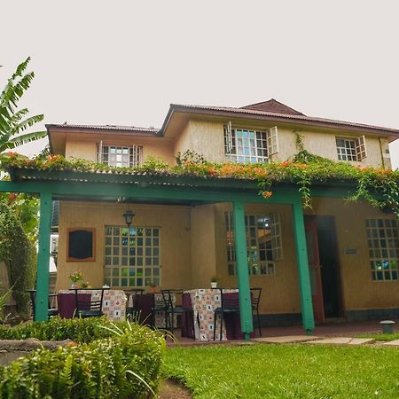 ארושה Crest Safari Lodge Bed And Breakfast מראה חיצוני תמונה