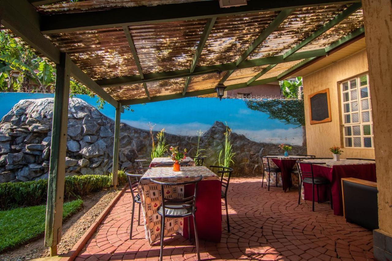 ארושה Crest Safari Lodge Bed And Breakfast מראה חיצוני תמונה