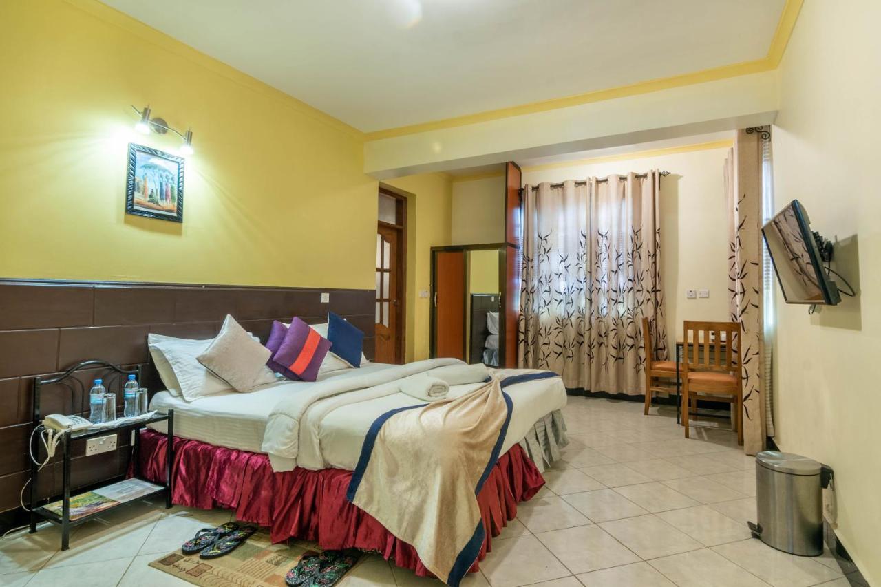 ארושה Crest Safari Lodge Bed And Breakfast מראה חיצוני תמונה